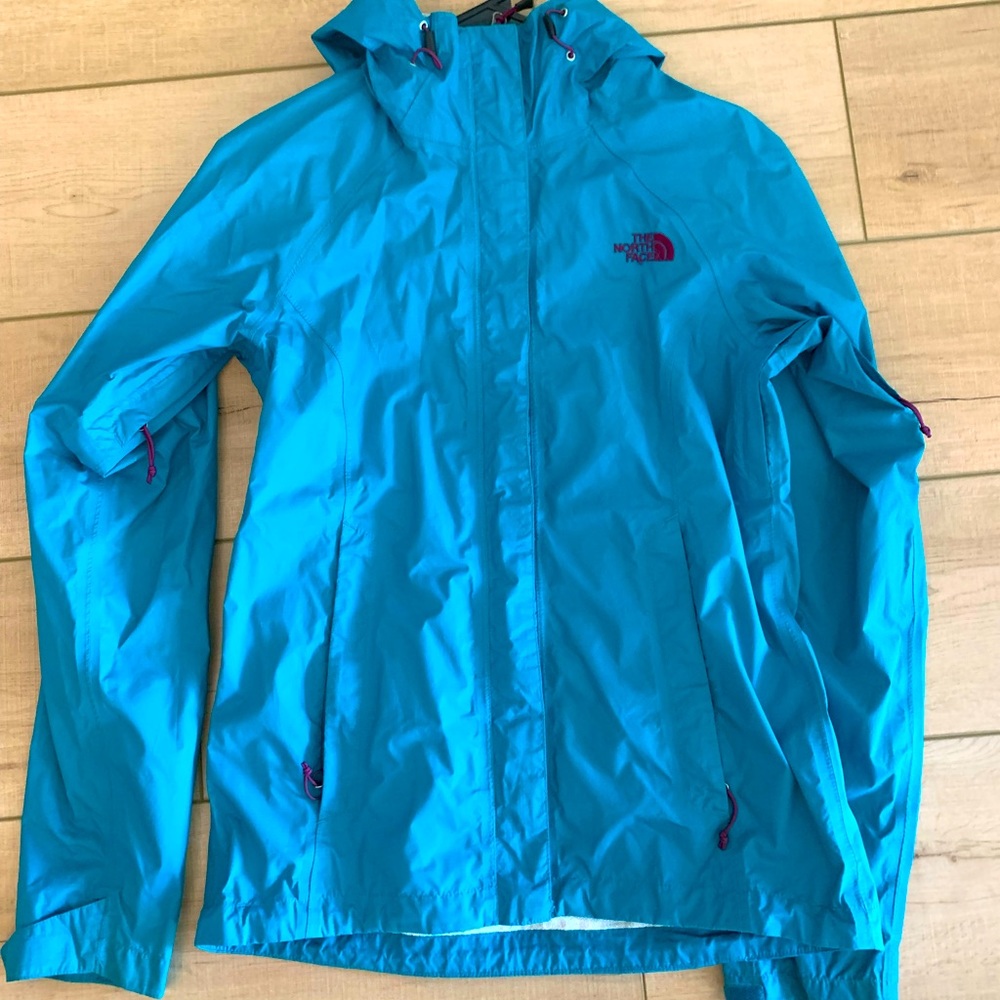 North face light windbreaker